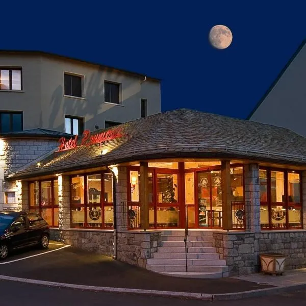Hôtel Restaurant Prunières: Aumont-Aubrac şehrinde bir otel