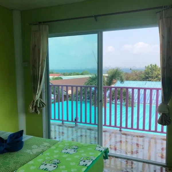 Bann Pa Su (บ้านป้าสุ), hôtel à Ko Larn