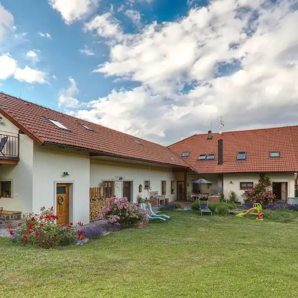Zelený statek, hotel en Bzová