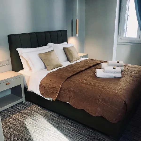 Metis Athens Suites, hotel in Athens