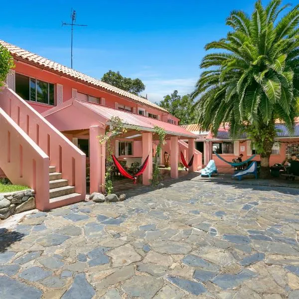 Dolphins Backpackers, hôtel à Sunshine Beach