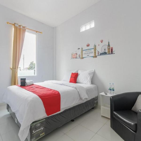 RedDoorz Plus near Taman Rasuna Menteng