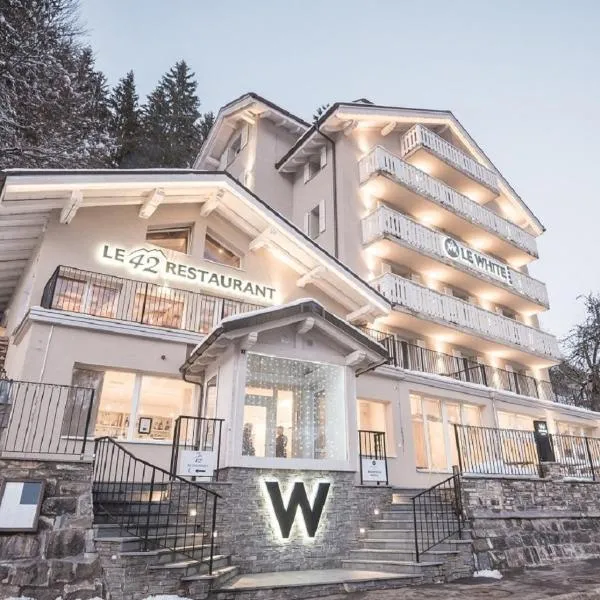 Hôtel Le White - Le 42 Restaurant, hôtel à Champéry
