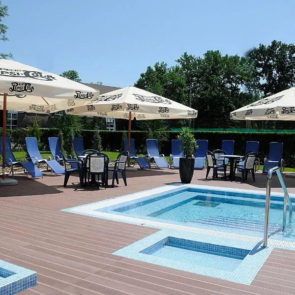 Garden Hotel Wellness és Konferencia, hotel in Szolnok
