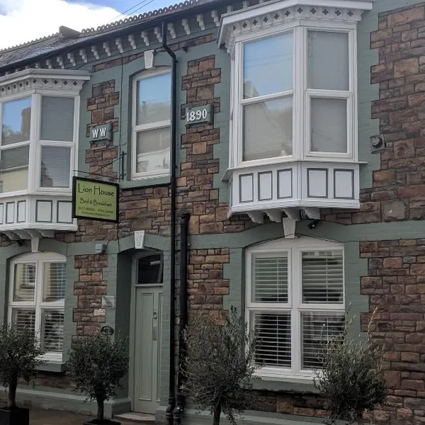 Lion House Bed & Breakfast with Restaurant, hotel in Combe Martin