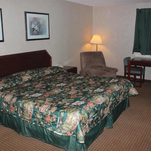 Garden City Inn, hotel v destinaci Garden City