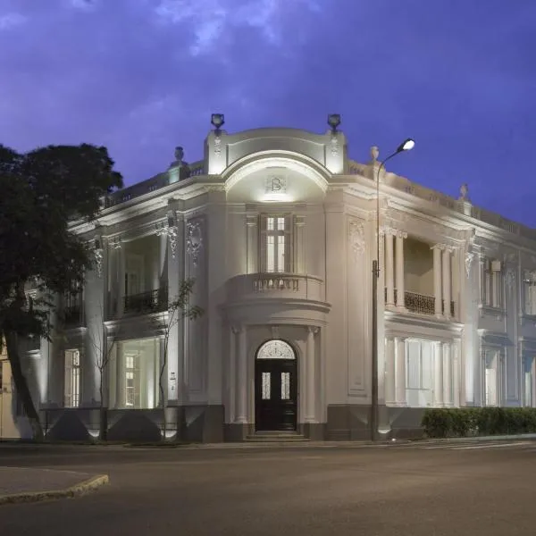Hotel B, hotel in Lima