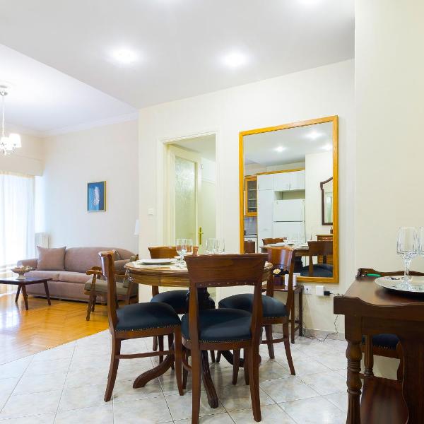 Classy 2 bedroom apartment near Acropolis & Metro