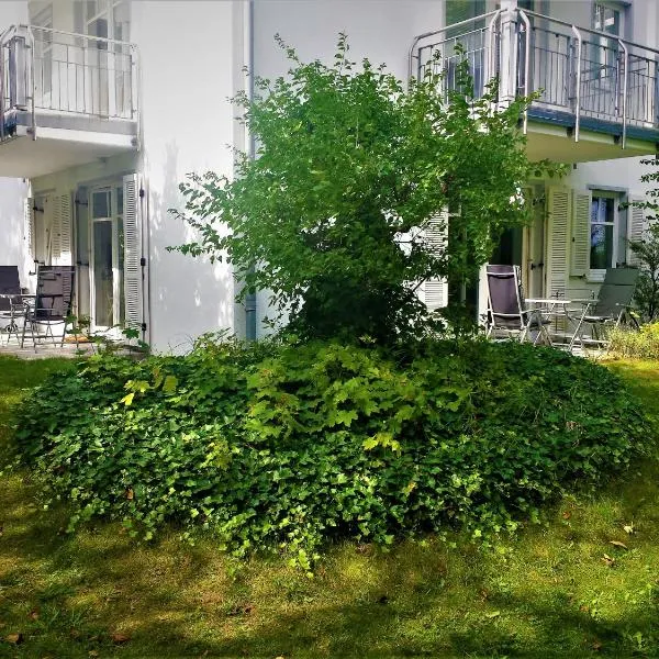 Eine schöne 3-Zimmer-Wohnung mit Ostsee-Zugang!, hotel in Juliusruh