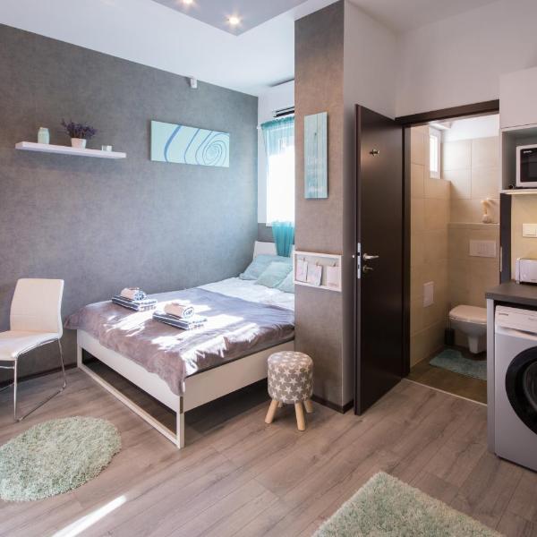 Petra's Tranquil Nest in Downtown Budapest