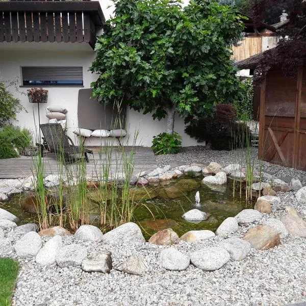 Pension Hauenstein, hotel v destinaci Lagundo