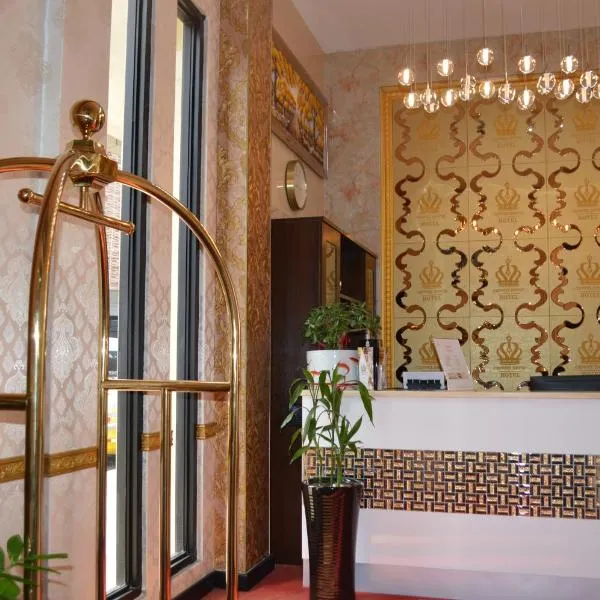 Hotel Crowner David, ξενοδοχείο σε David