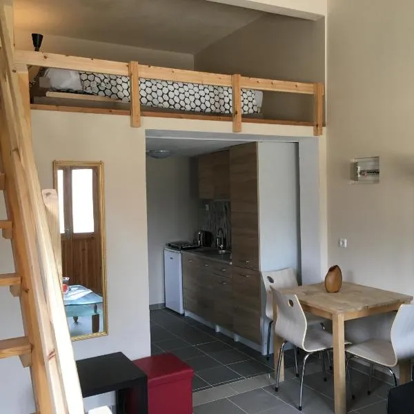 Joges Apartment, hotel v destinaci Krinídhes