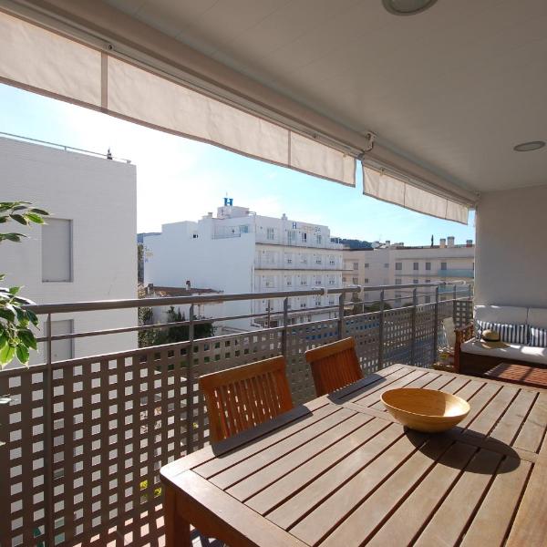 Lets Holidays Carbonera 3 apartment