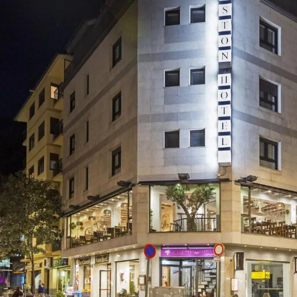 Aston Hotel, hotel u gradu Andora la Velja