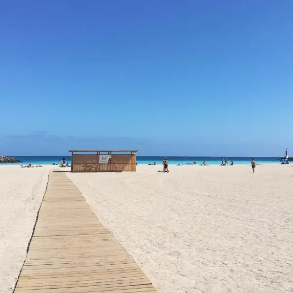 Hostal o Pensión Descanso y Relax, hotel in Puerto del Rosario