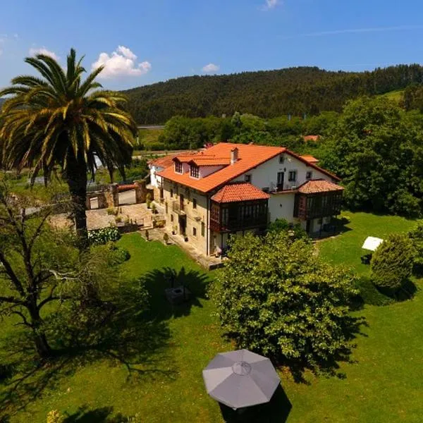 Apartamentos El Majuelo, hotel v destinaci Cicero