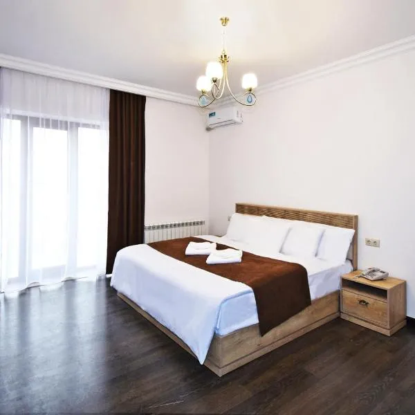 Patriott Hotel、エレバンのホテル