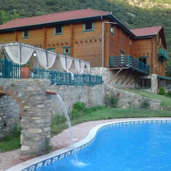 Dionysus Village Resort, hotel v destinaci Mousthéni