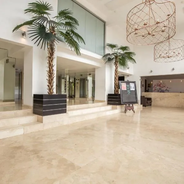 Belaire Suites Hotel, hotel in Durban