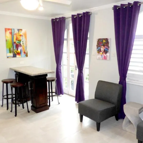 Beach One Bedroom Suite A17, Hotel in Ocho Rios