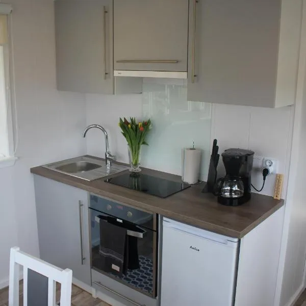 Stuga på Hammarbergs Gård, hotel in Kungsbacka