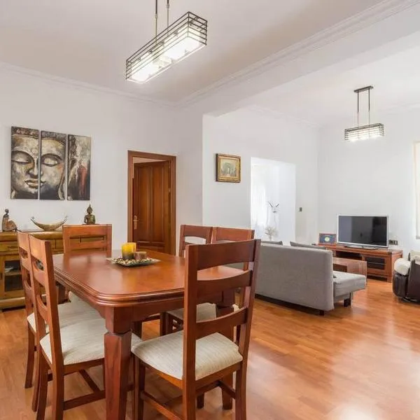 Apartamento Milagros 110 m2, hotel v Malaze