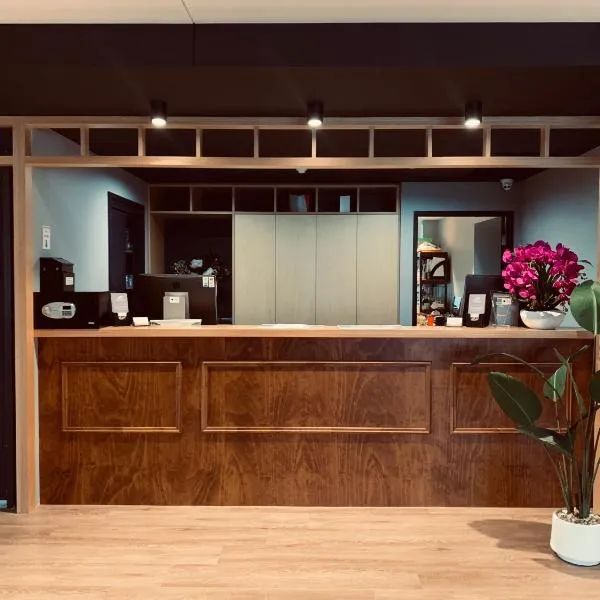 Woodroffe Hotel, hotel in Gold Coast