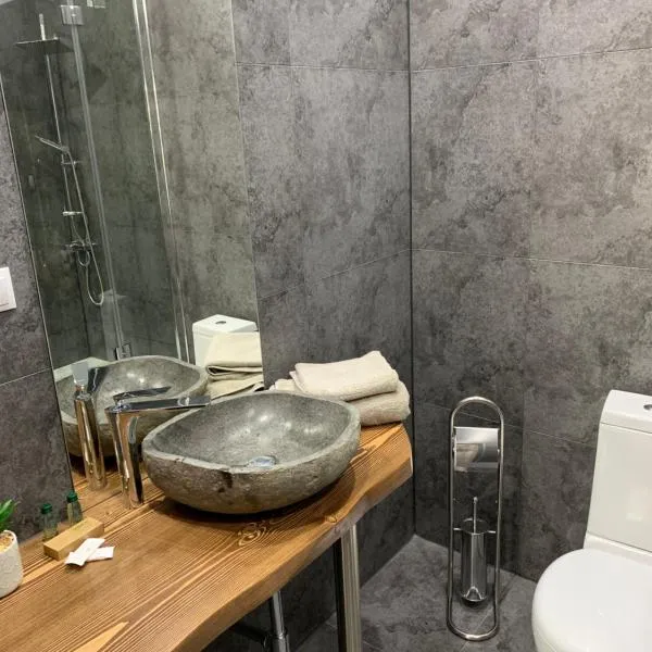 Sanktuarium Snu Apartments, hotel in Głubczyce