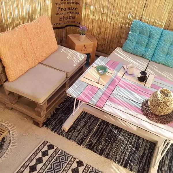 Votsalon Beach House, ξενοδοχείο στο Καταστάρι