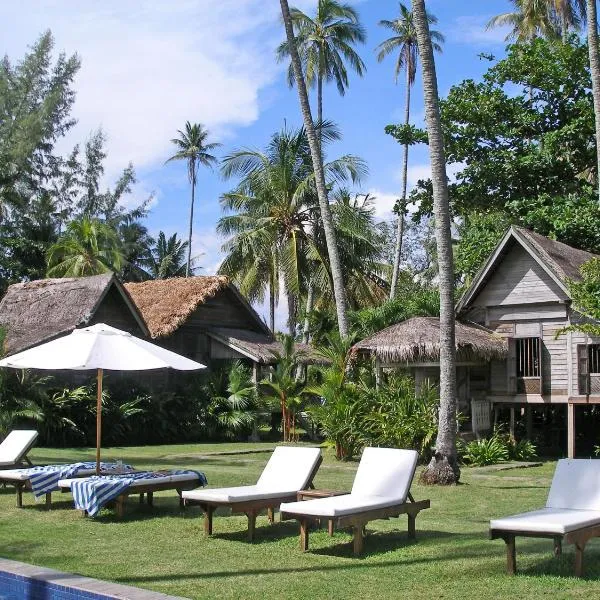 Bon Ton Antique Wooden Villas, hotel u gradu Pantai Čenang