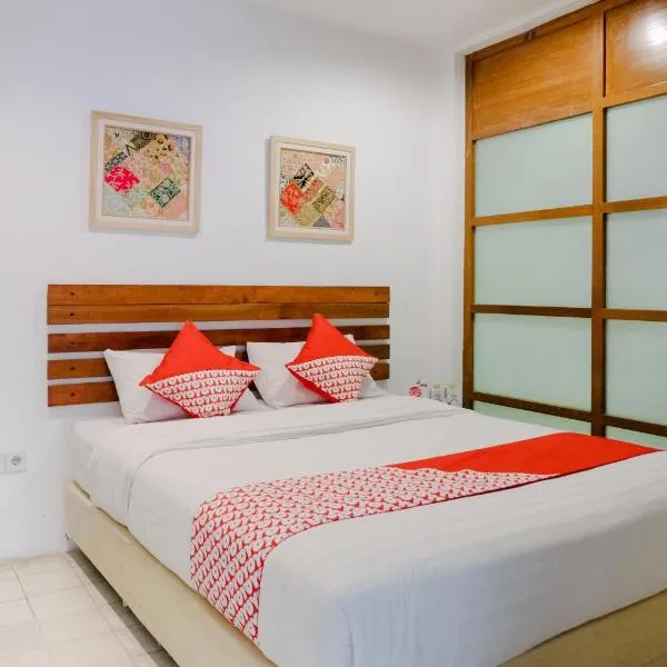 Augustina Home, hotel in Malang