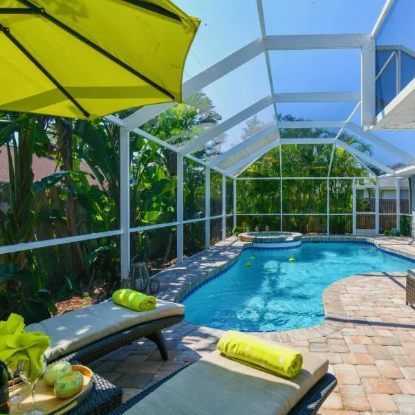 Contemporary Pool Villa I - Pool & Jacuzzi - Nearby Beach, hotel v destinaci Venice
