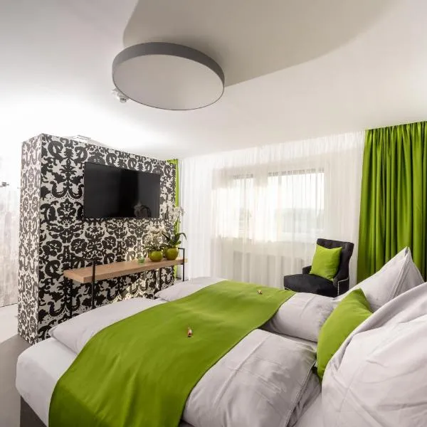 Hotel Greenrooms, hotel ve uŠtýrském Hradci