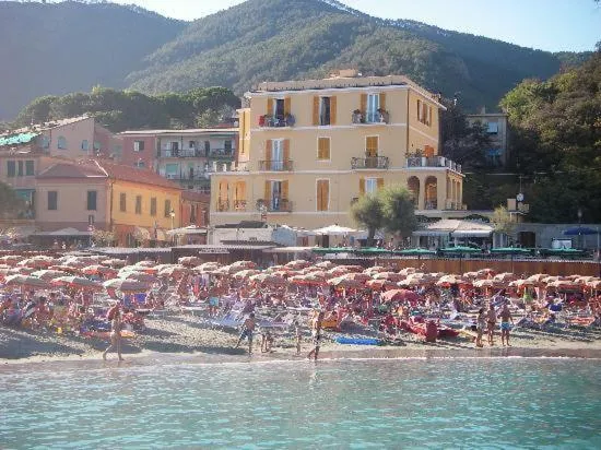 Hotel La Spiaggia, hotel v destinaci Monterosso al Mare