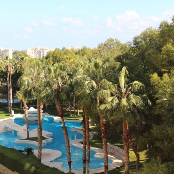 Apartment in Campoamor overlooking the swimming pool