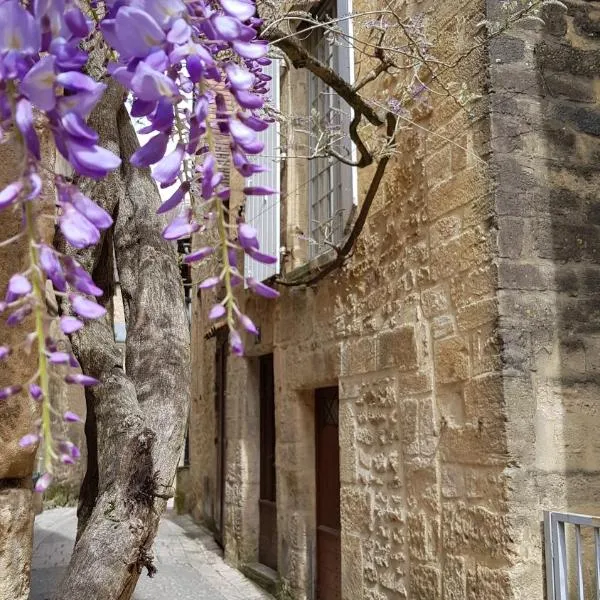 Le Rousseau Sarlat, hôtel à Sarlat-la-Canéda