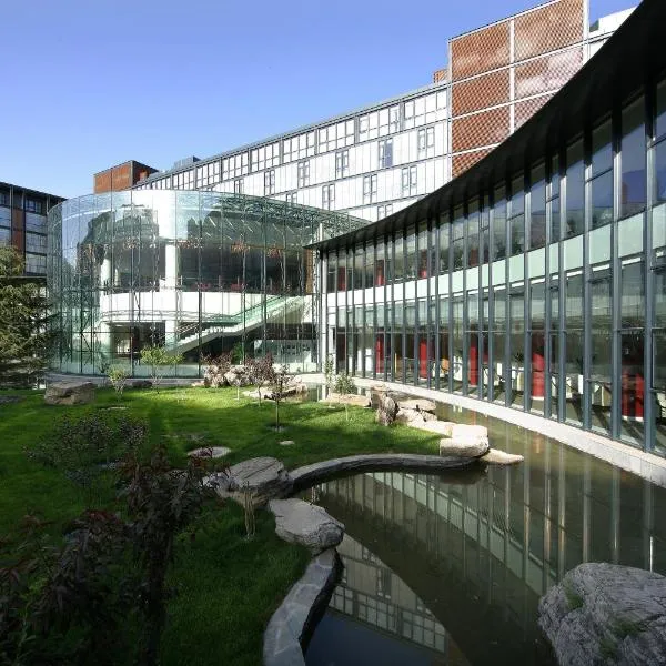 The Lakeview Hotel, hotel in Beijing