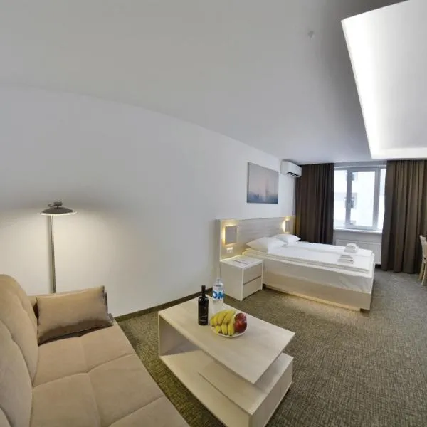 Apartment OneClickRent_06-Smart House โรงแรมในคีชีเนา