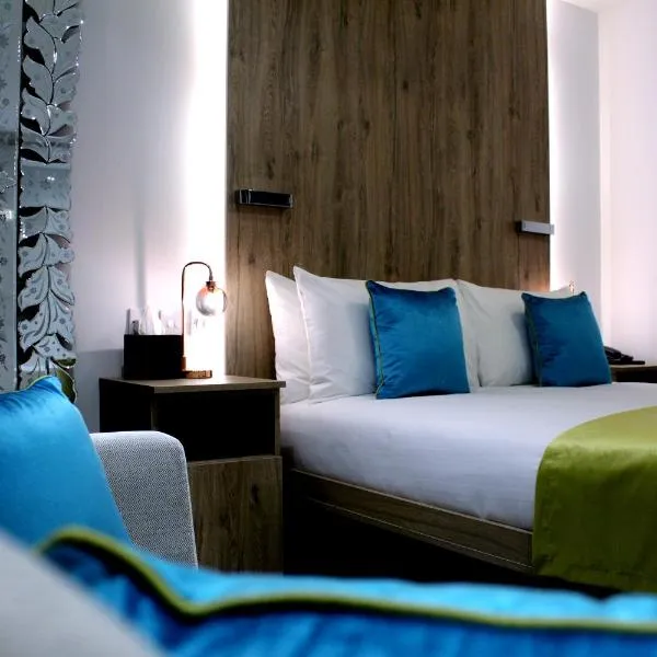 1 Craven Hill Gardens, Hotel in London