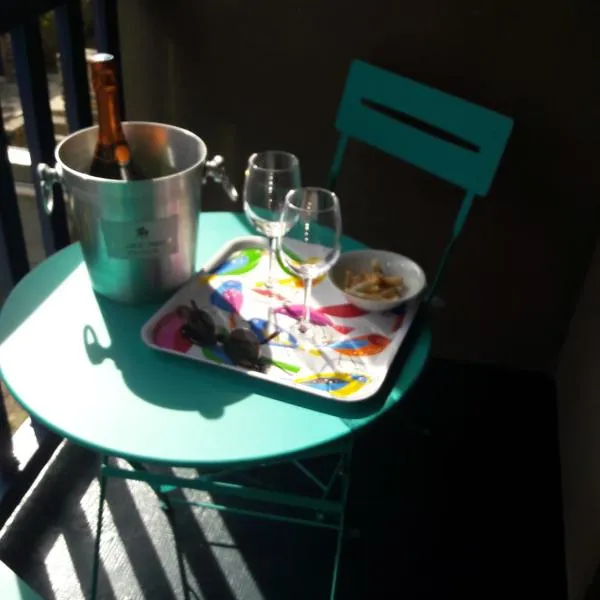 Chanoine Boursier, Hotel in Dol-de-Bretagne