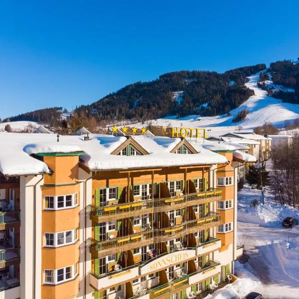 Hotel Sonnschein, hotel i Niederau