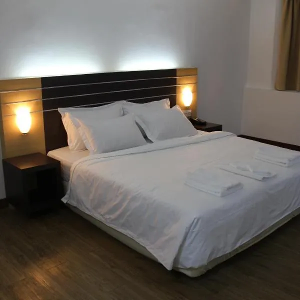 Sara Hotel, hotel in Labuan