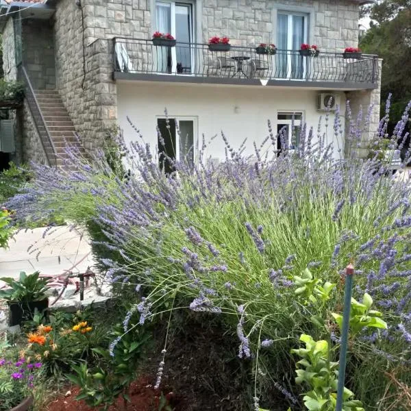 Apartments Duras, hotel in Gruda