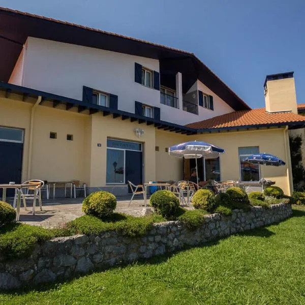 Hotel Ermintxo, khách sạn ở Ea