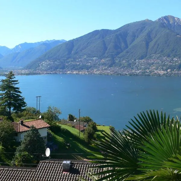 Casa Petra 1 1/2 Zi, Orgnana 83, hotel v destinaci Magadino