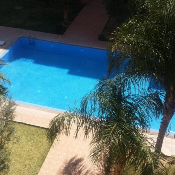 Appartement haut standing vu piscine