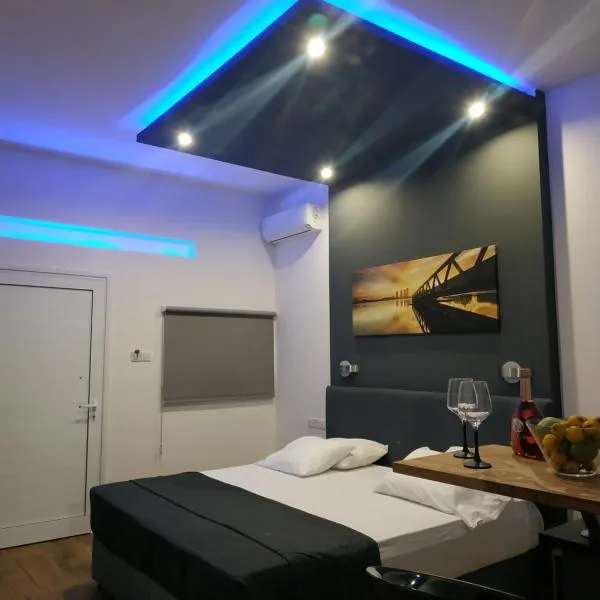 Takis apartments, отель в городе Айия-Напа