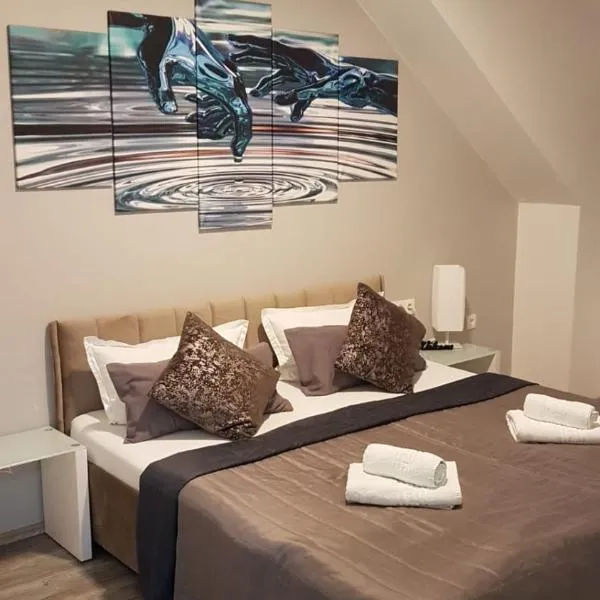 Villa Toni Design Apartments, hotel em Split
