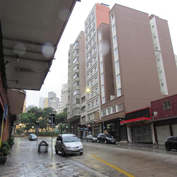 Hotel Salomão - Próximo a 25 de Março, Bom Retiro, Brás e Rua Santa Efigênia, a 2 minutos do Mirante Sampa Sky e pista de Skate Anhangabaú